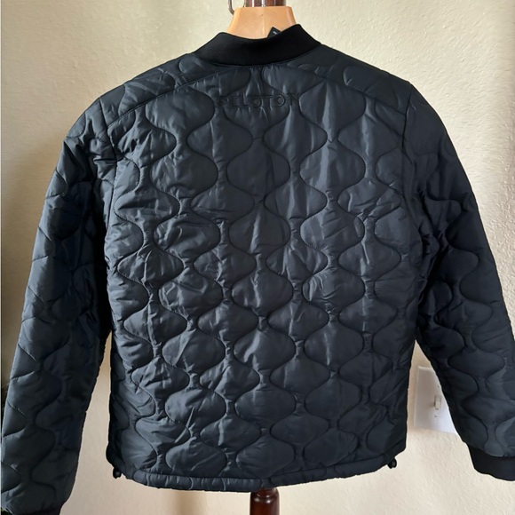 Peloton quilted weatherproof jacket NWT - Picture 3 of 5